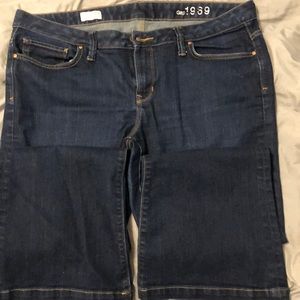 Dark GAP Mid Rise Long & Lean Jeans.